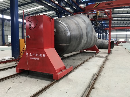 罐体环缝自动焊接机